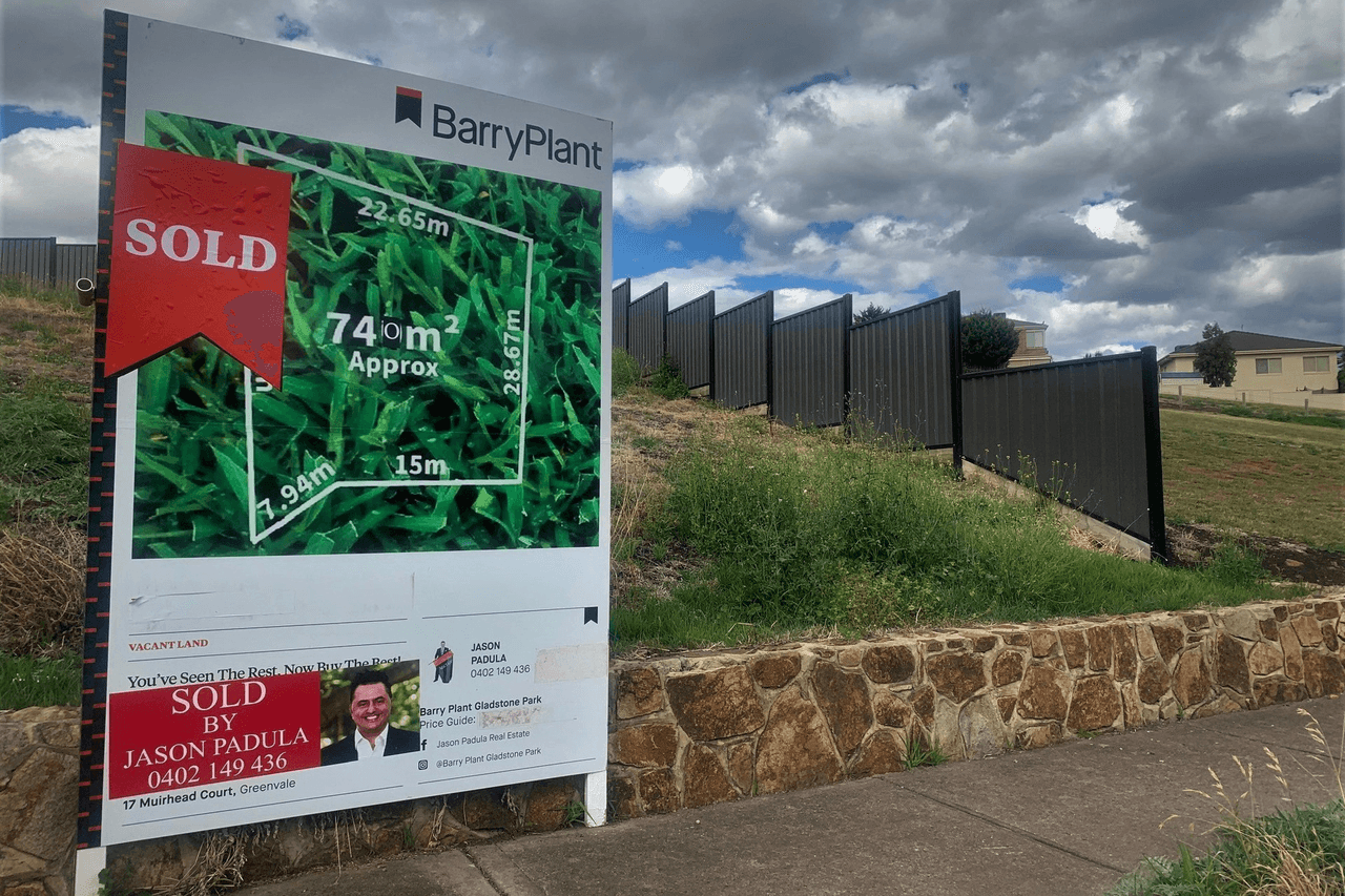 17 Muirhead Court, Greenvale, VIC 3059