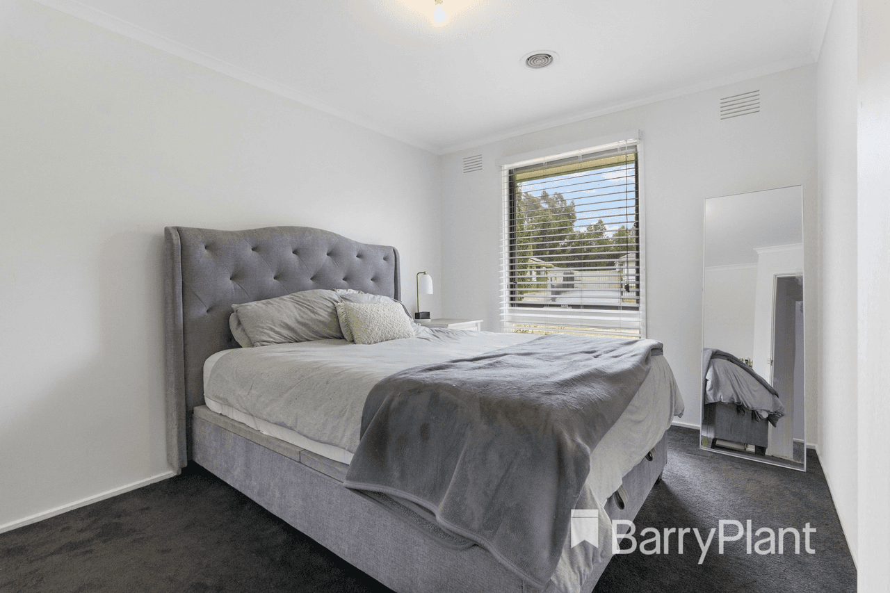 16 Woodland Drive, Albanvale, VIC 3021