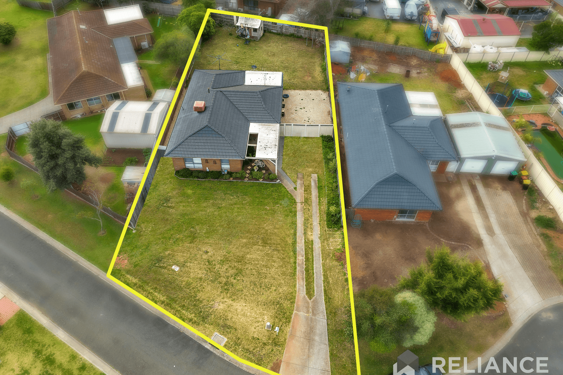 3 Mirboo Court, Brookfield, VIC 3338