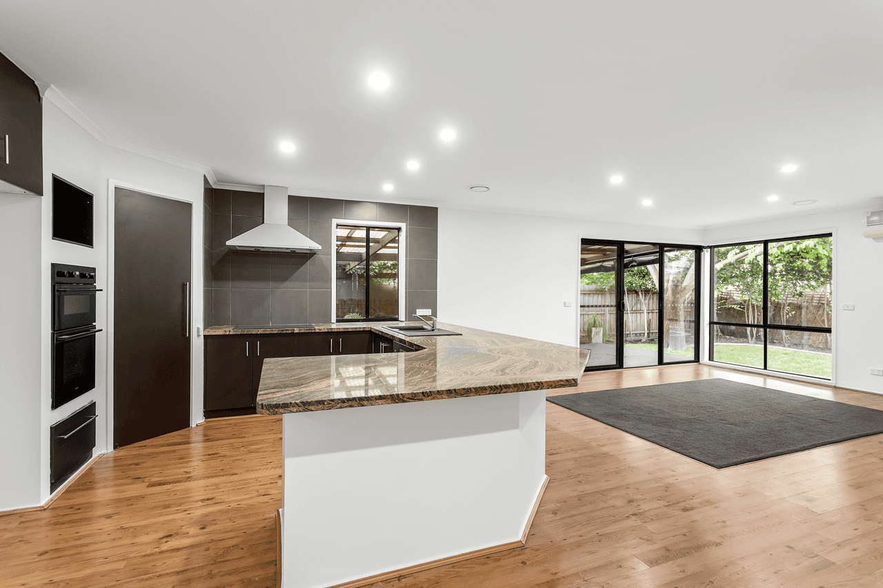 26 Lighthorse Crescent, NARRE WARREN SOUTH, VIC 3805