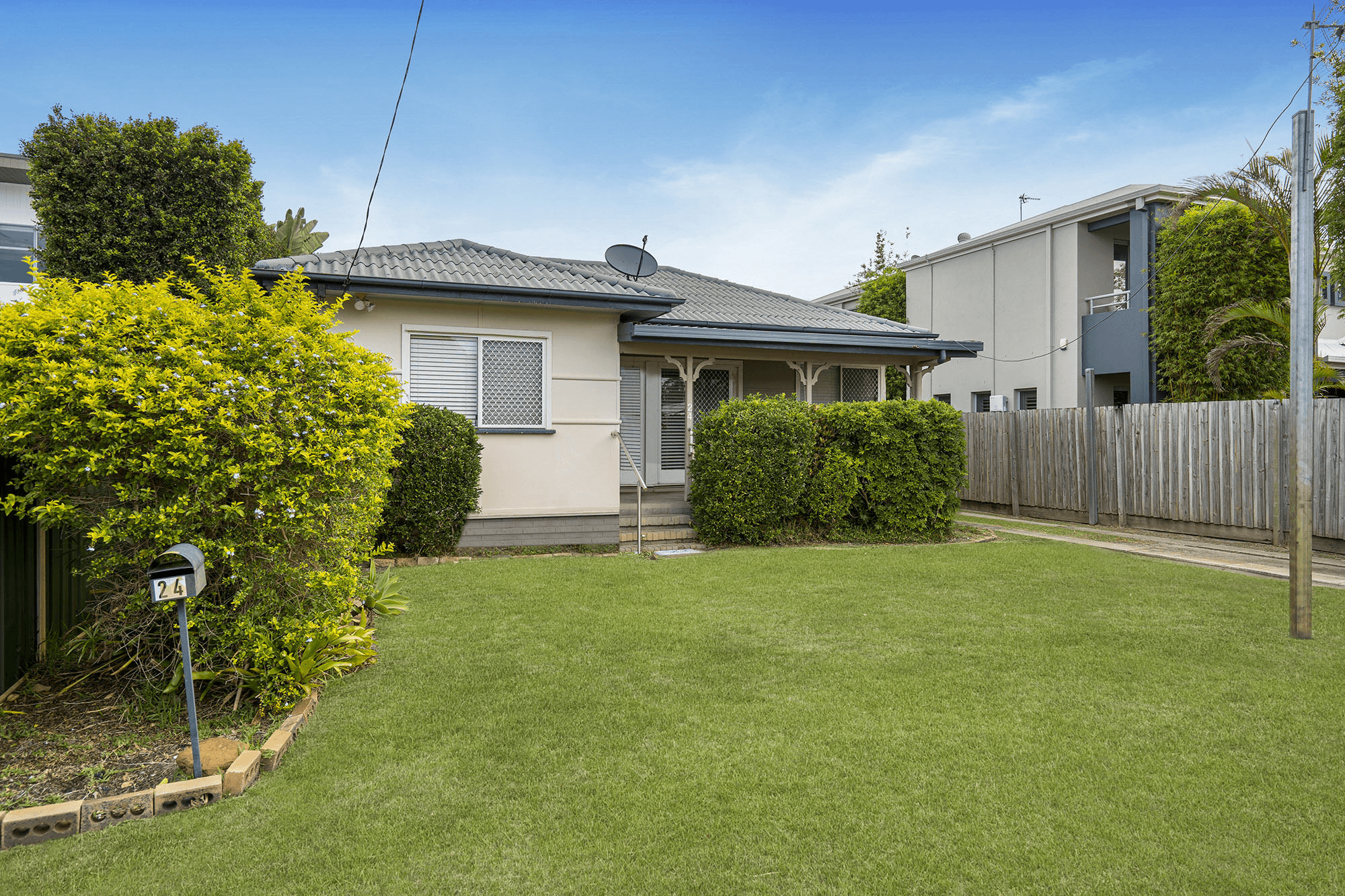 24 Durham Street, SOUTHPORT, QLD 4215