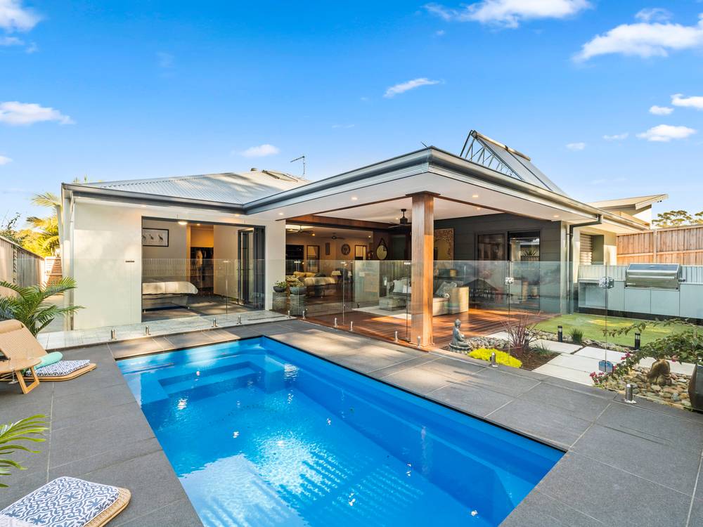 11 Ivory Circuit, SAPPHIRE BEACH, NSW 2450