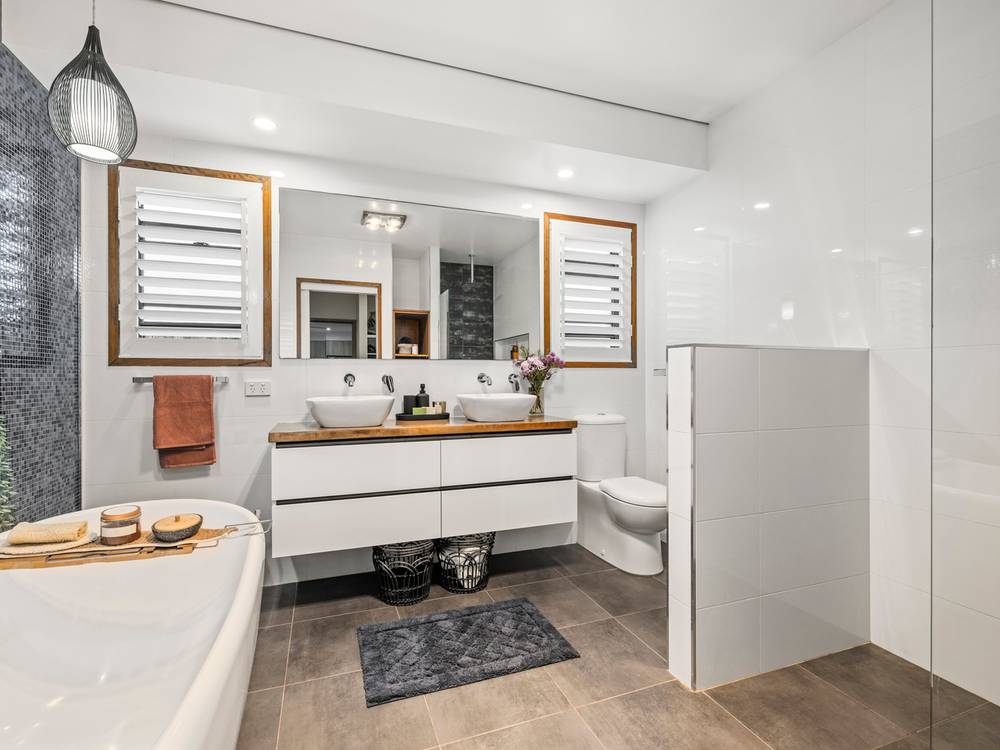 11 Ivory Circuit, SAPPHIRE BEACH, NSW 2450