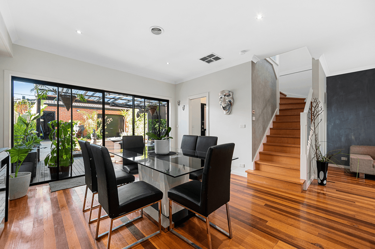 64 Cunningham Chase, BURNSIDE HEIGHTS, VIC 3023