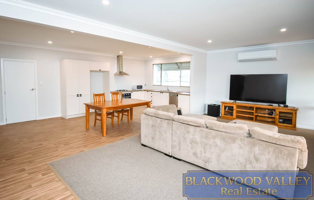 418 Greenfields Rd, BOYUP BROOK, WA 6244