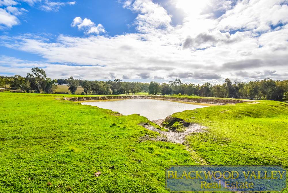 418 Greenfields Rd, BOYUP BROOK, WA 6244