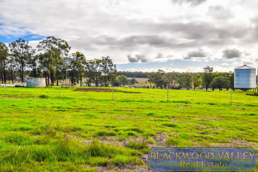 418 Greenfields Rd, BOYUP BROOK, WA 6244