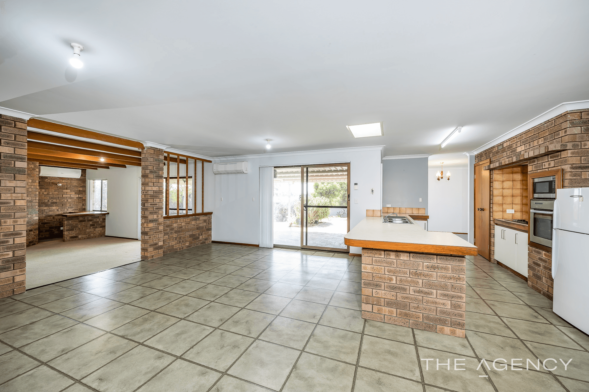 31 Mousehole Crescent, Yanchep, WA 6035