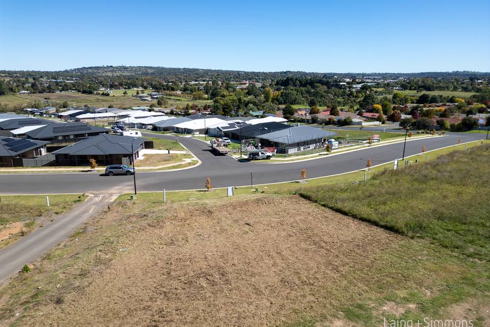 46 Honeysuckle Drive, Armidale, NSW 2350