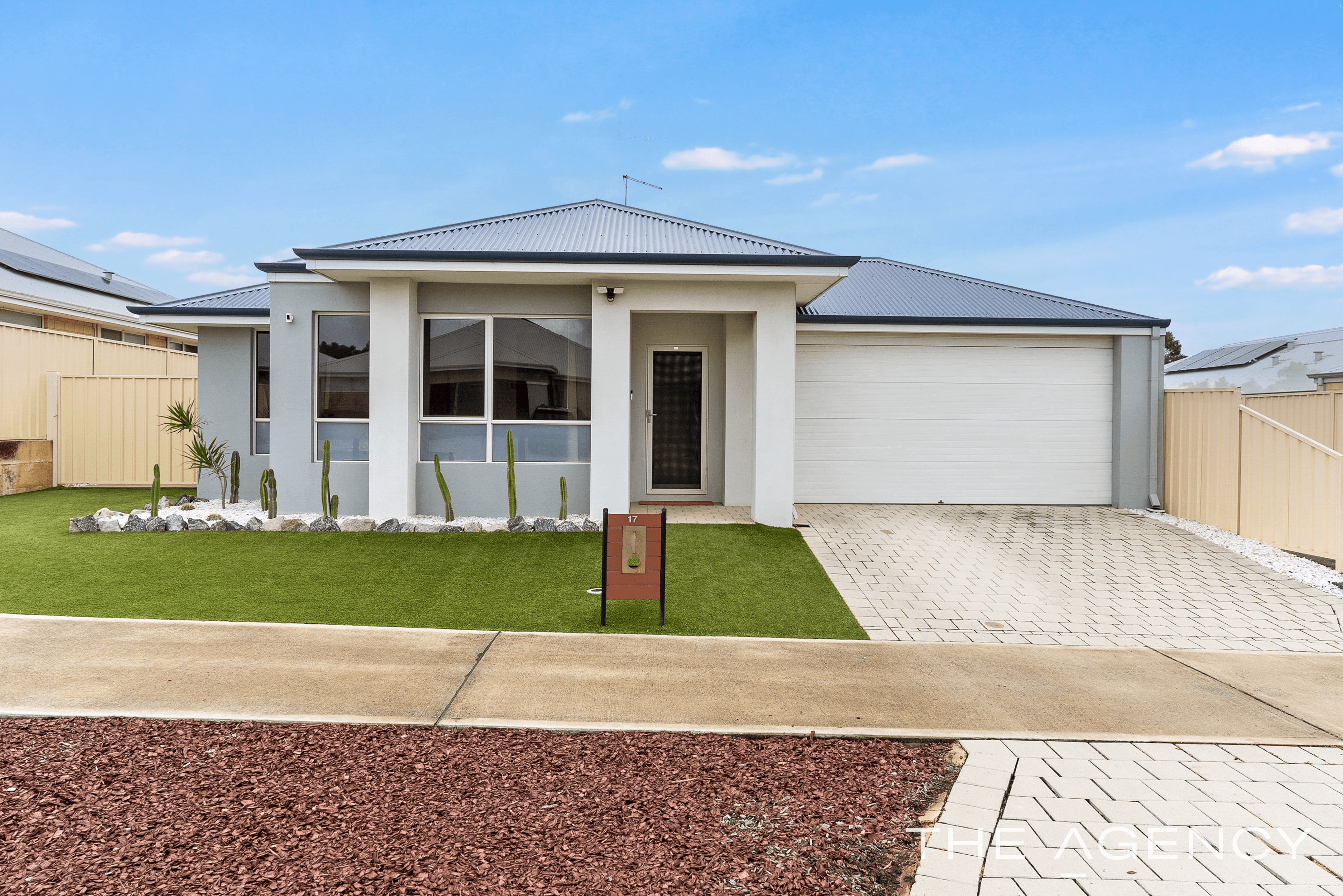 17 Chalgrove Road, Madora Bay, WA 6210