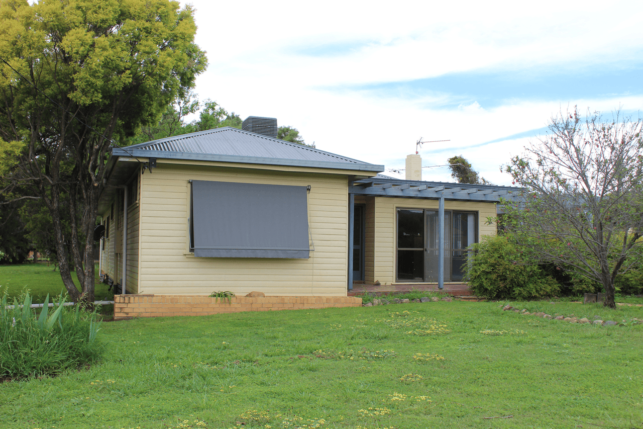 3 Moore Street, BINGARA, NSW 2404