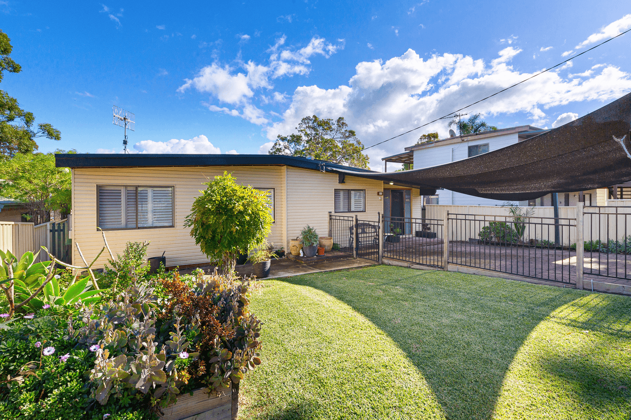 16 Laelana Avenue, BUDGEWOI, NSW 2262