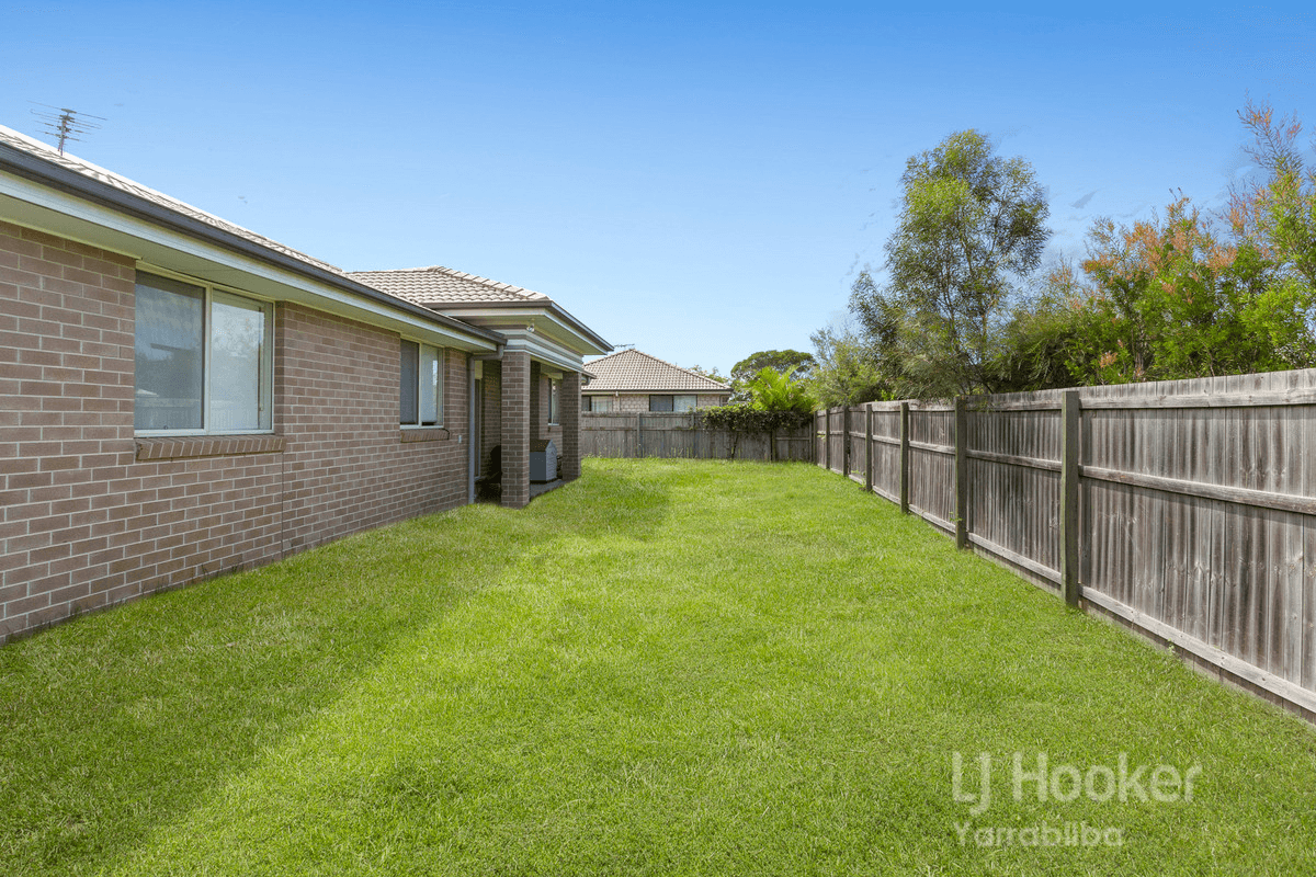 16 Sienna Crescent, PIMPAMA, QLD 4209