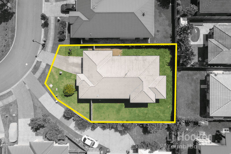 16 Sienna Crescent, PIMPAMA, QLD 4209