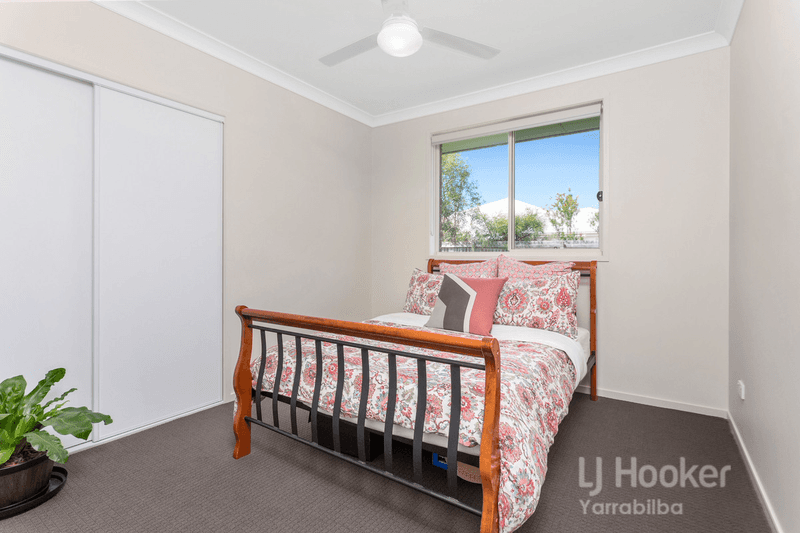 16 Sienna Crescent, PIMPAMA, QLD 4209