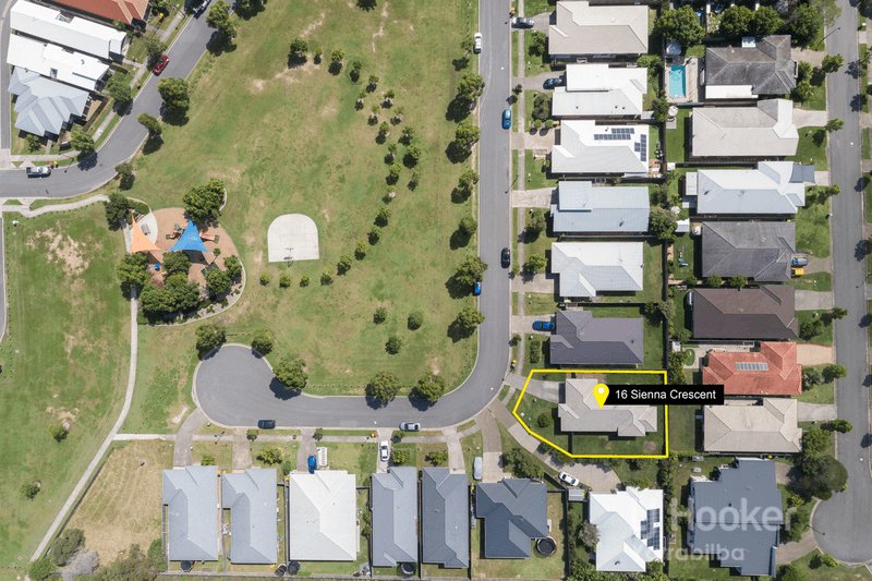 16 Sienna Crescent, PIMPAMA, QLD 4209