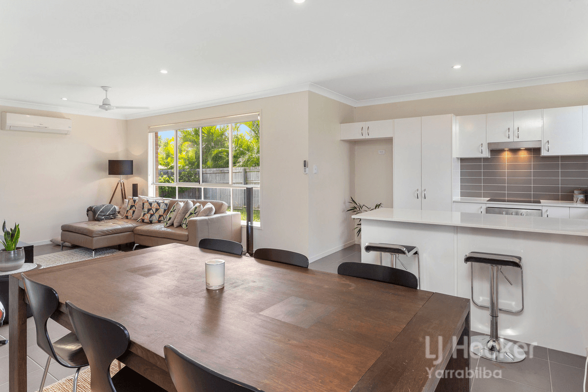 16 Sienna Crescent, PIMPAMA, QLD 4209