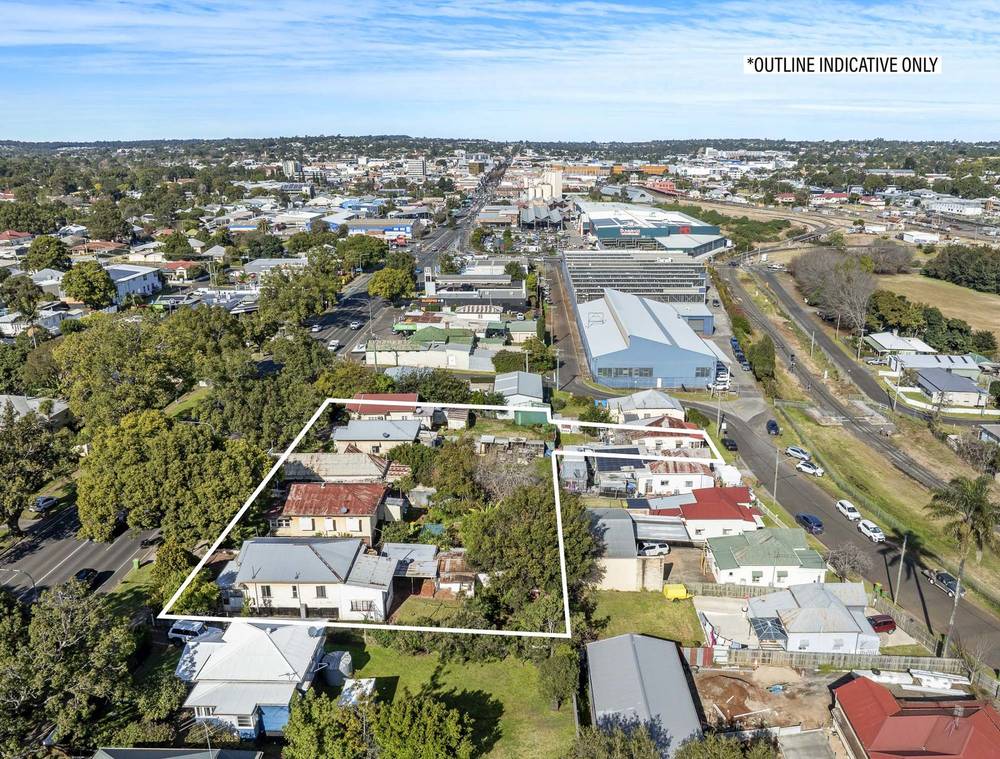 207, 209, 211 & 213a Ruthven Street &  26 Gordon Street, NORTH TOOWOOMBA, QLD 4350
