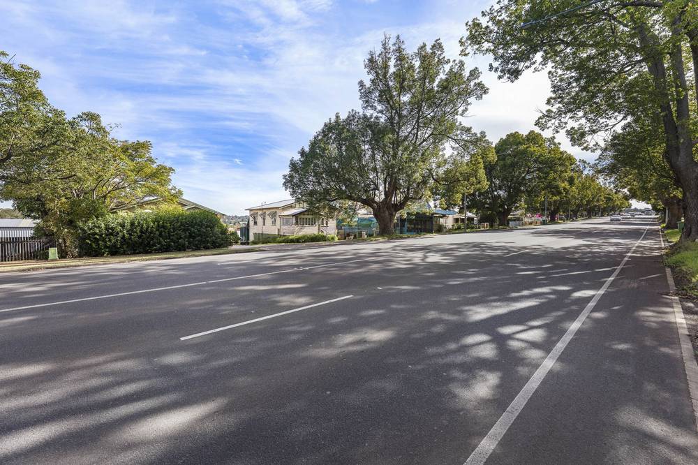 207, 209, 211 & 213a Ruthven Street &  26 Gordon Street, NORTH TOOWOOMBA, QLD 4350