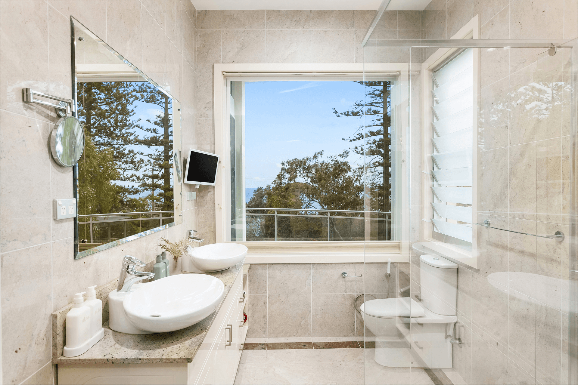 2a Lawrence Hargrave Drive, Austinmer, NSW 2515