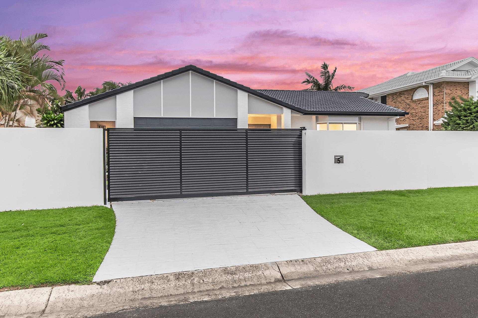 5 Santabelle Crescent, Clear Island Waters, QLD 4226