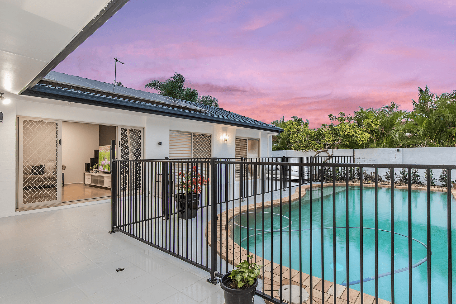 5 Santabelle Crescent, Clear Island Waters, QLD 4226