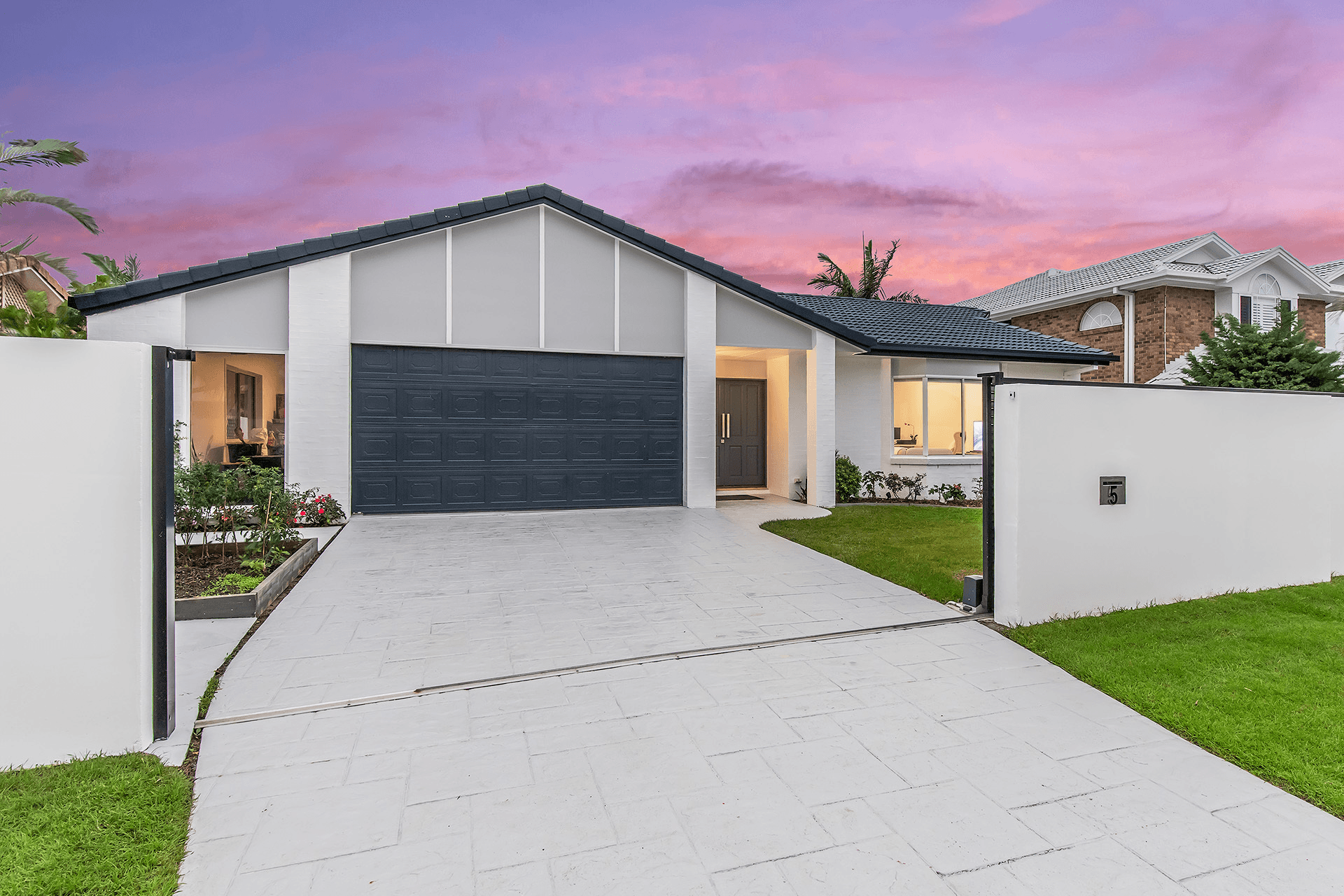 5 Santabelle Crescent, Clear Island Waters, QLD 4226