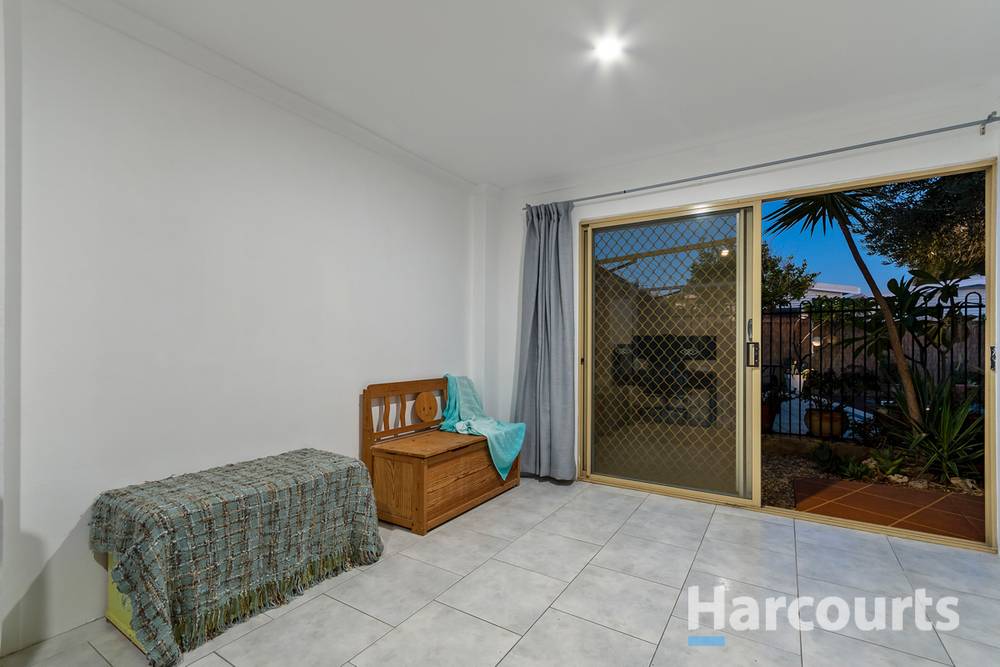 8 Schnapper Court, BURNS BEACH, WA 6028