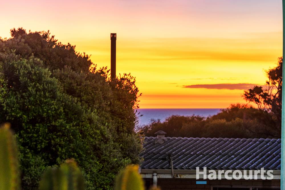 8 Schnapper Court, BURNS BEACH, WA 6028