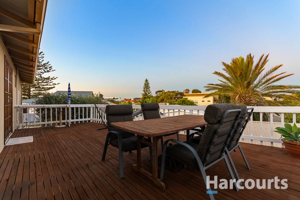 8 Schnapper Court, BURNS BEACH, WA 6028