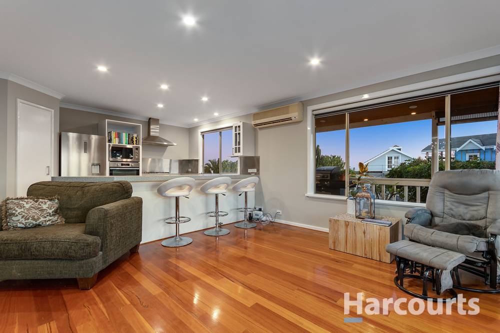 8 Schnapper Court, BURNS BEACH, WA 6028