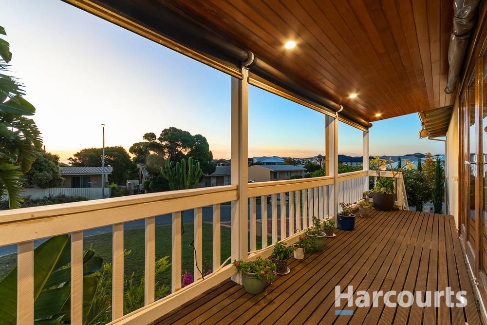 8 Schnapper Court, BURNS BEACH, WA 6028