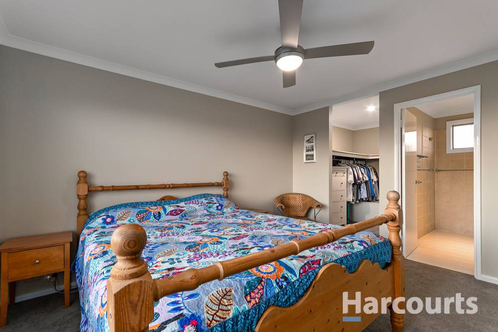 8 Schnapper Court, BURNS BEACH, WA 6028