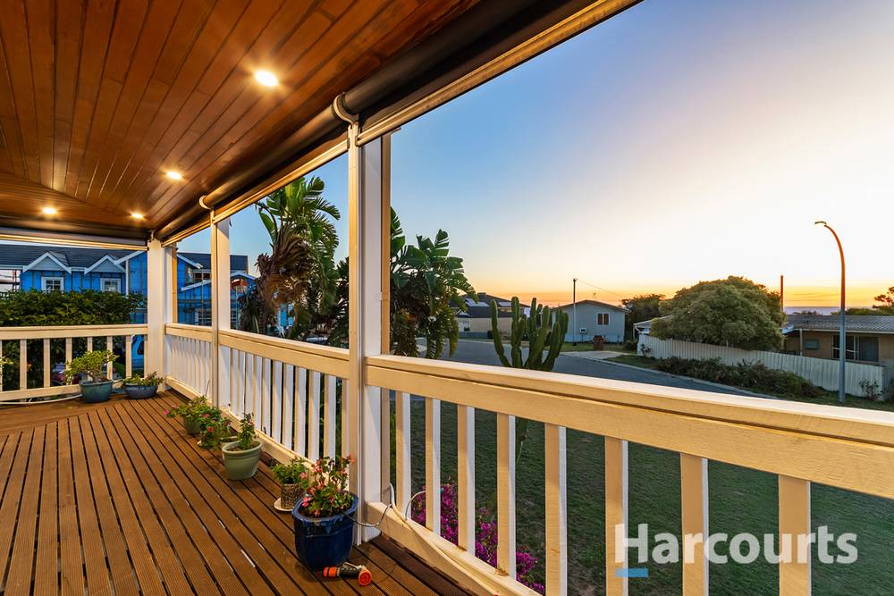 8 Schnapper Court, BURNS BEACH, WA 6028