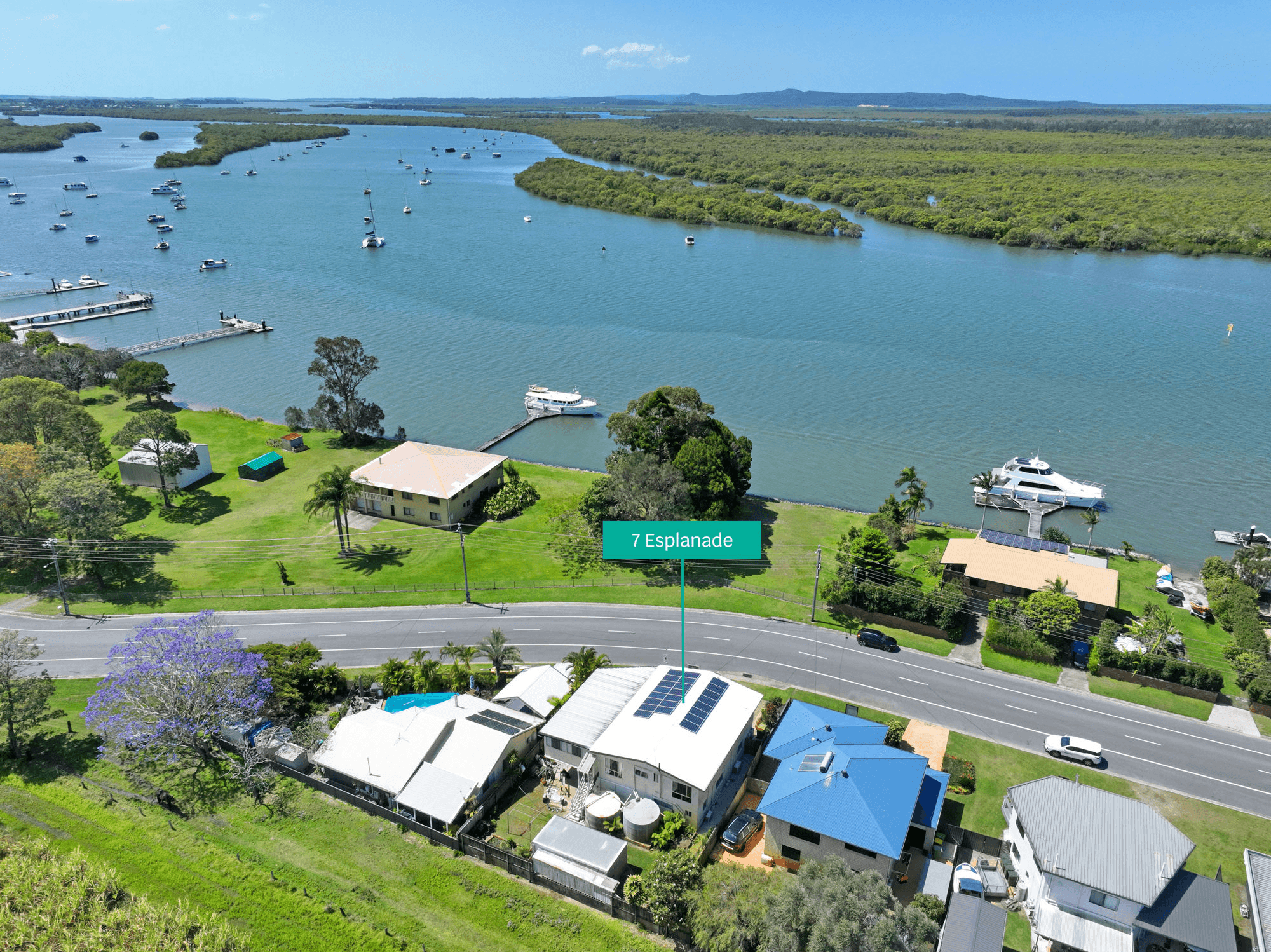 7 The Esplanade, JACOBS WELL, QLD 4208