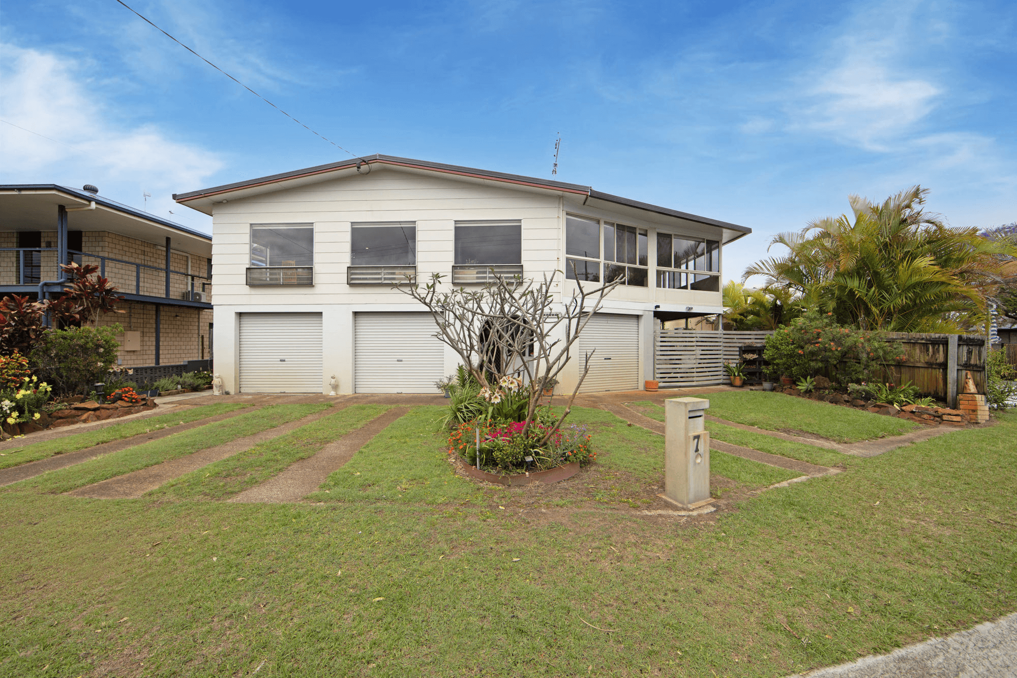 7 The Esplanade, JACOBS WELL, QLD 4208