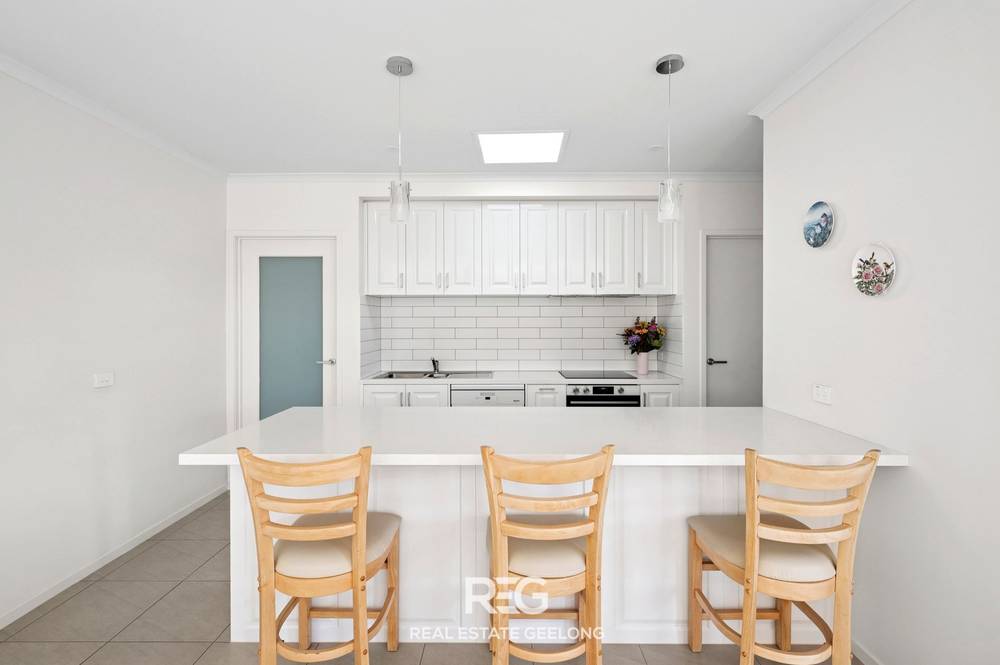 15 Clifford Street, HIGHTON, VIC 3216