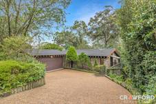 8 Holly Circuit, New Lambton Heights, NSW 2305