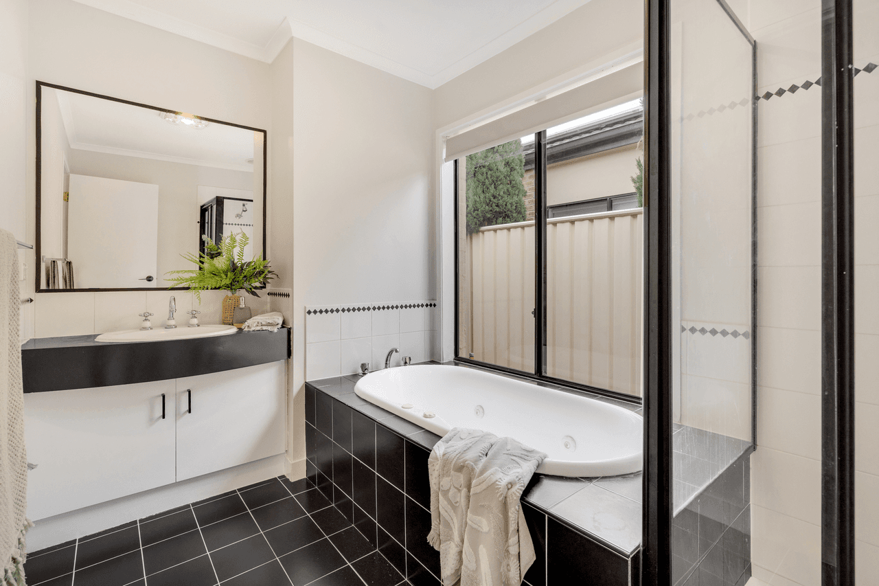 53 Limpopa Square, ROXBURGH PARK, VIC 3064