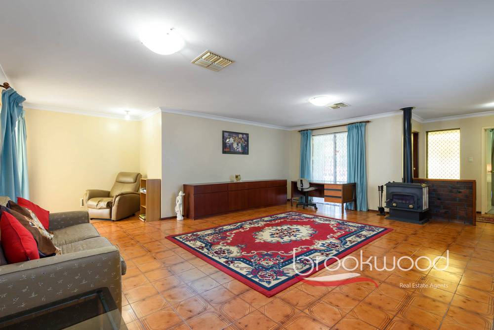 35 Whaleback Avenue, Parkwood, WA 6147