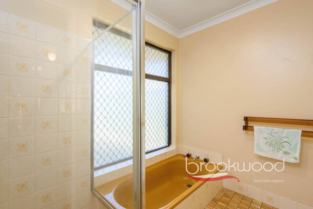 35 Whaleback Avenue, Parkwood, WA 6147