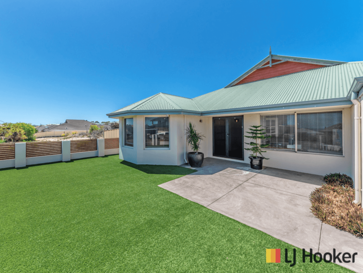 11 Dottyback Bend, YANCHEP, WA 6035