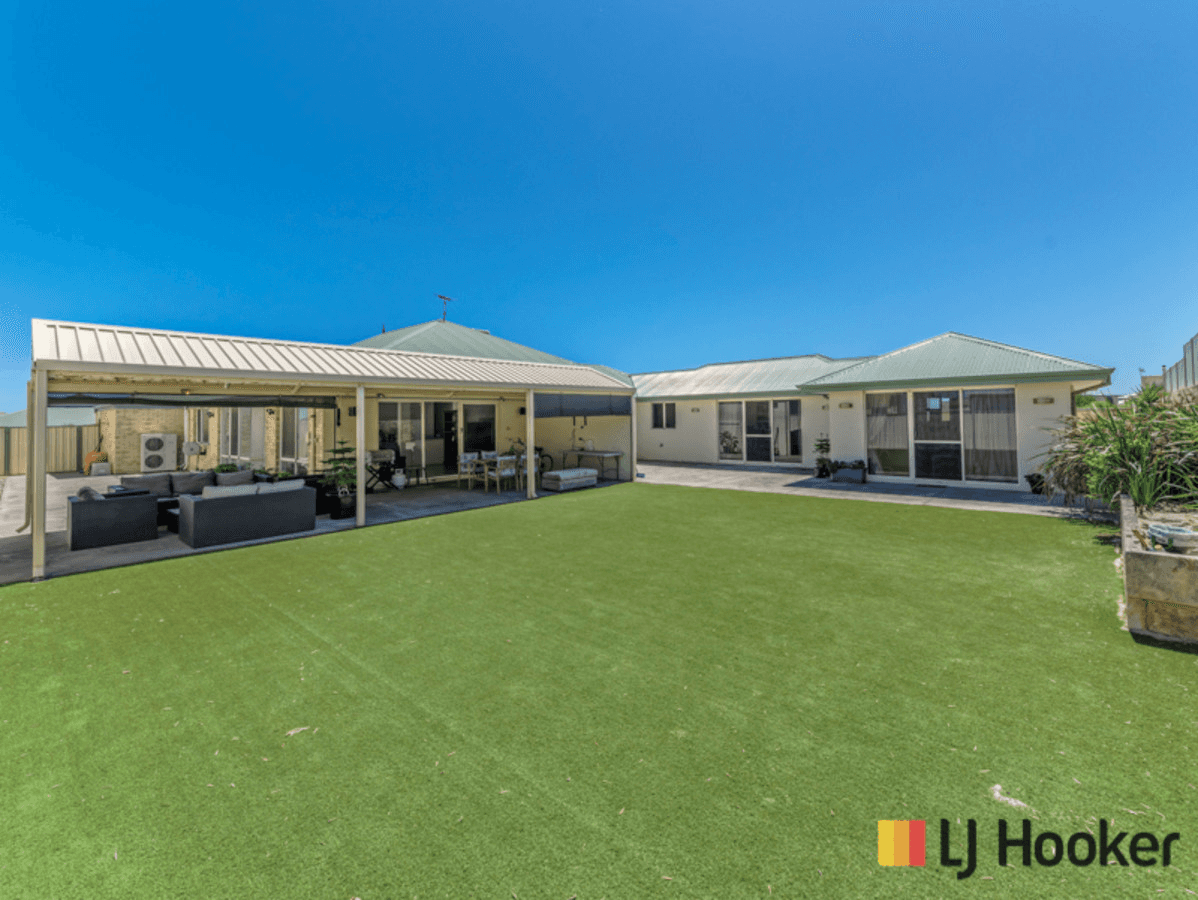 11 Dottyback Bend, YANCHEP, WA 6035