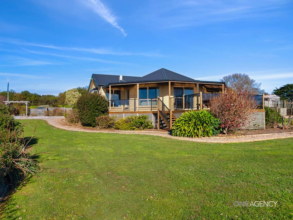 24 Pokes Road, Boat Harbour, TAS 7321