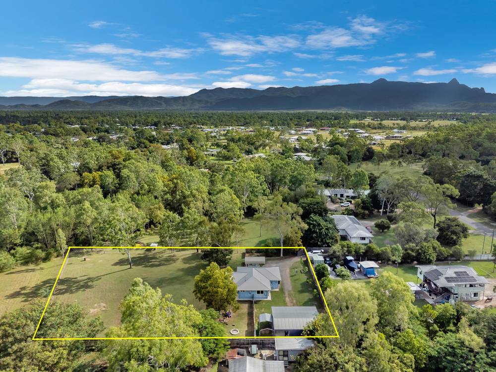 26A Connemara Course, KELSO, QLD 4815