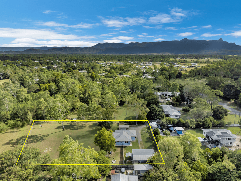 26A Connemara Course, KELSO, QLD 4815