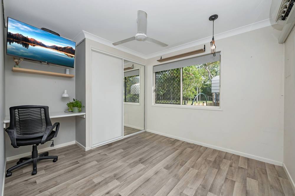 26A Connemara Course, KELSO, QLD 4815