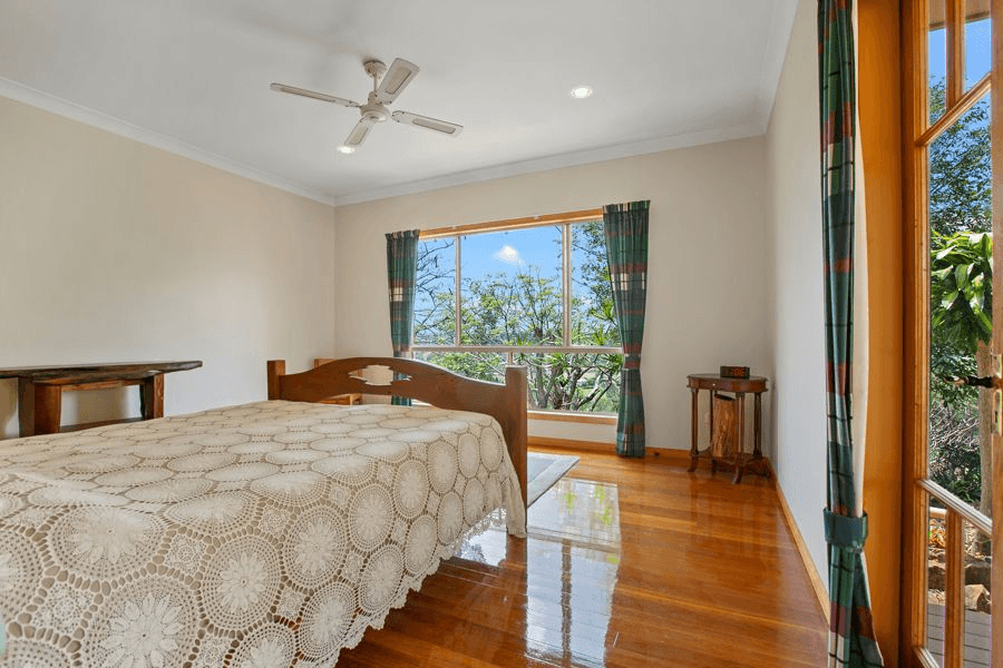 109 Robert Road, CHATSWORTH, QLD 4570