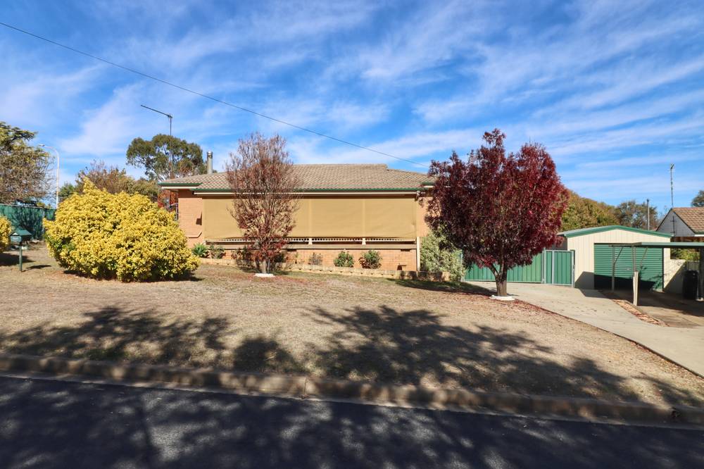15 Wollowra Street, COWRA, NSW 2794