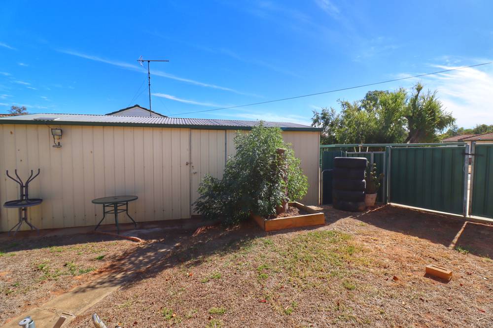 15 Wollowra Street, COWRA, NSW 2794